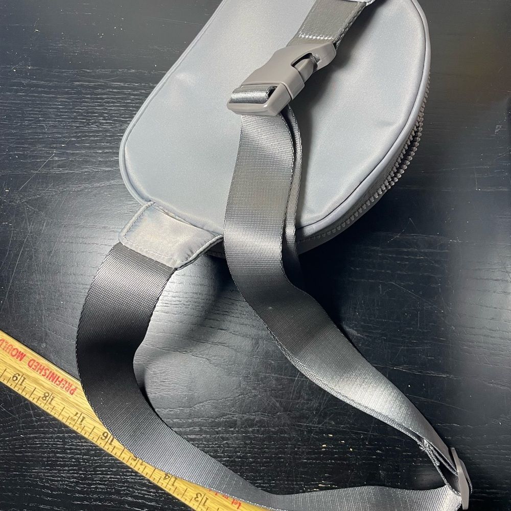 Studio Gray Fanny Pack Bag - Picture 8 of 9